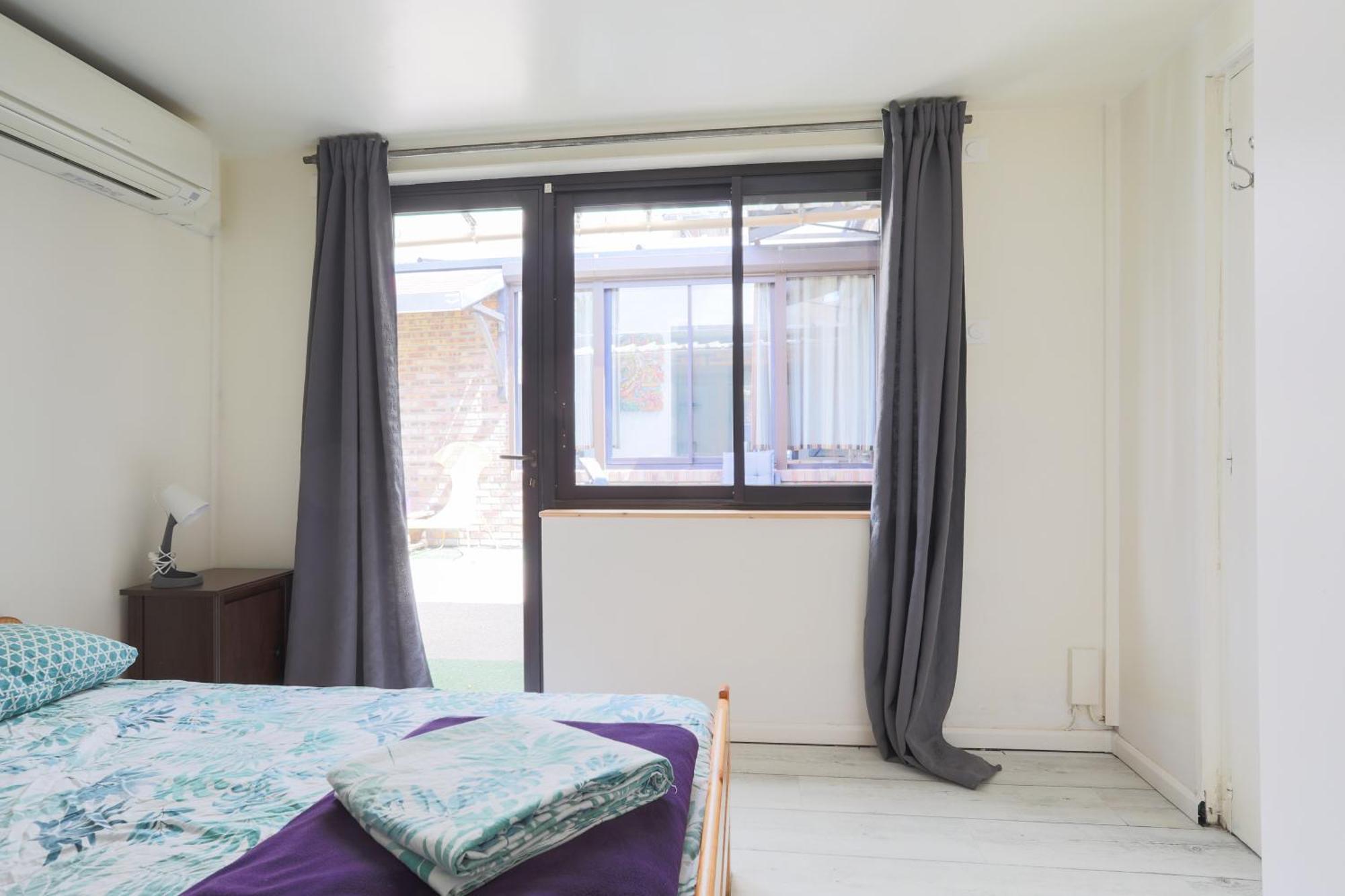 Paris East Side Lodge Pantin Exterior foto