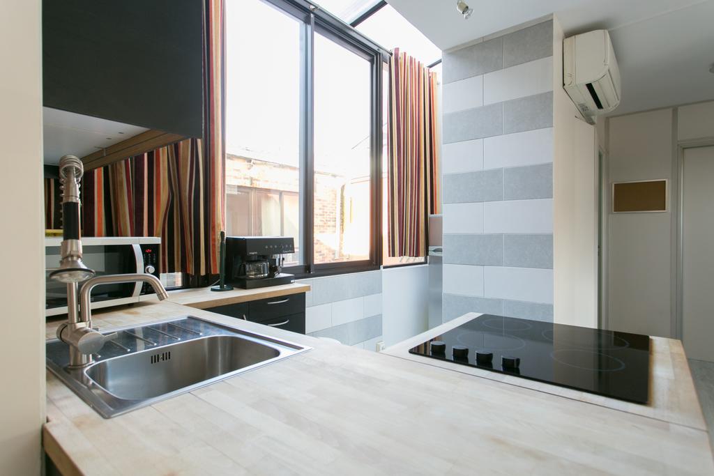 Paris East Side Lodge Pantin Exterior foto